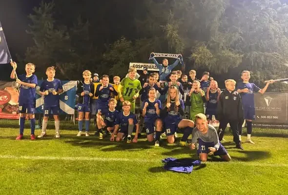 Derby dla Naprzodu! Młodzicy z Jemielnicy rozgromili Piotrówkę 10:0