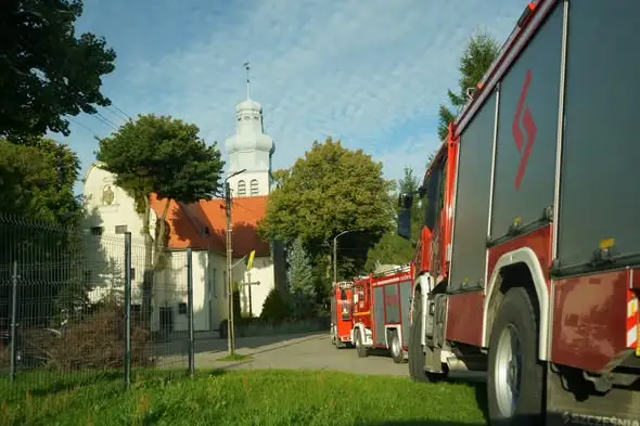 Jubileusz 80-lecia OSP Kniewo – strażacy świętowali w remizie