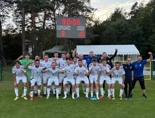 Naprzód Jemielnica wygrywa 3:0 z LZS II Starościn-Miejsce